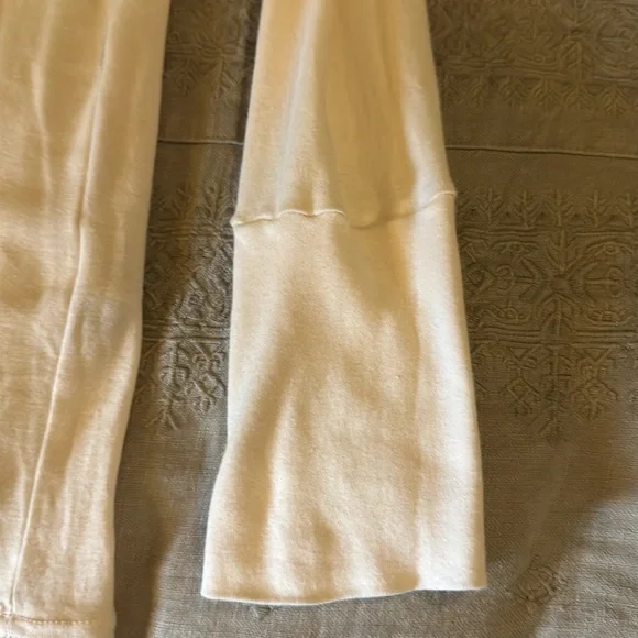 NWT - Michael Stars - long sleeve tee. Chalk color. Size small. - Picture 7 of 9